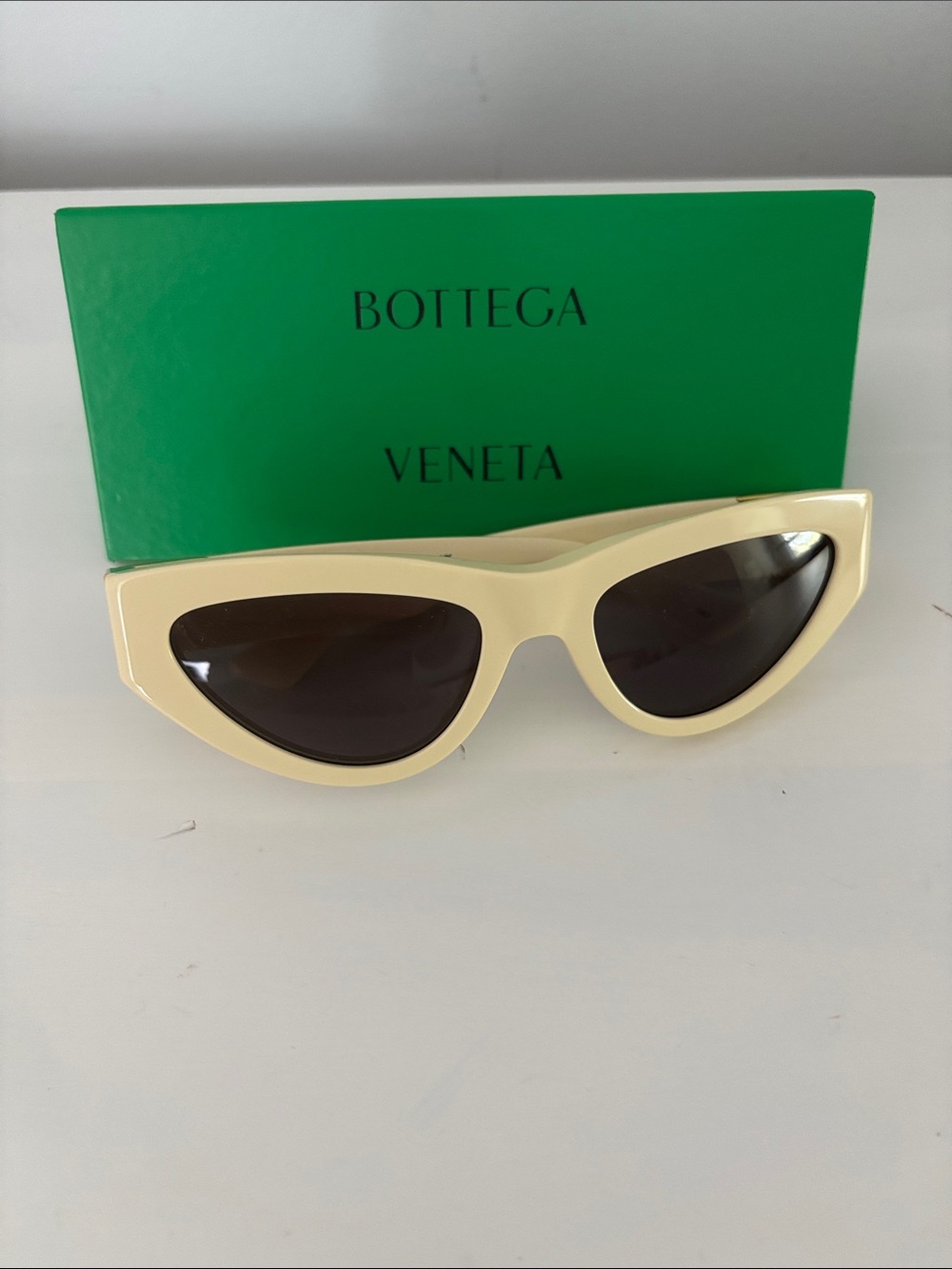New Bottega Veneta Cat Eye Sunglasses